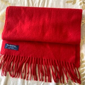 Vintage Burberry’s (Burberry) Cashmere Red Scarf in Very Good condition w/fringe